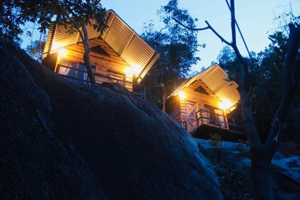 Thanh Nhi Homestay Камрань Экстерьер фото